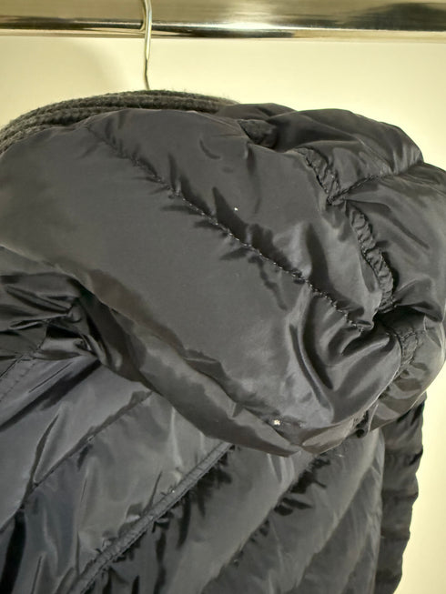 Moncler Canut Jacket Size 2 Navy Blue