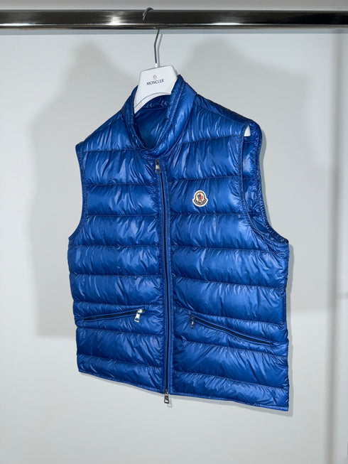 Moncler Gui Gilet Size 3 Light Blue