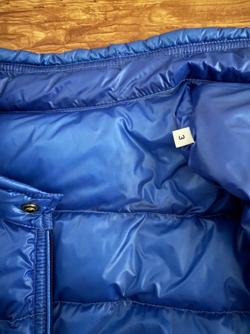 Moncler Gui Gilet Size 3 Light Blue