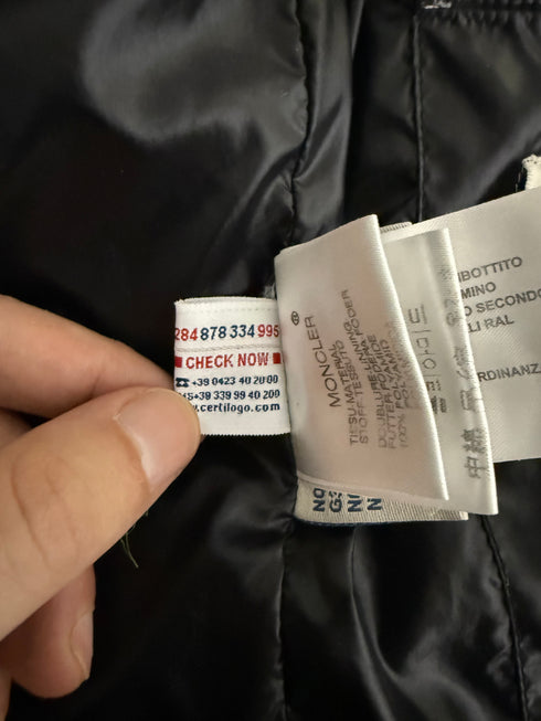 Moncler Tibet Gilet Size 4 Ice White