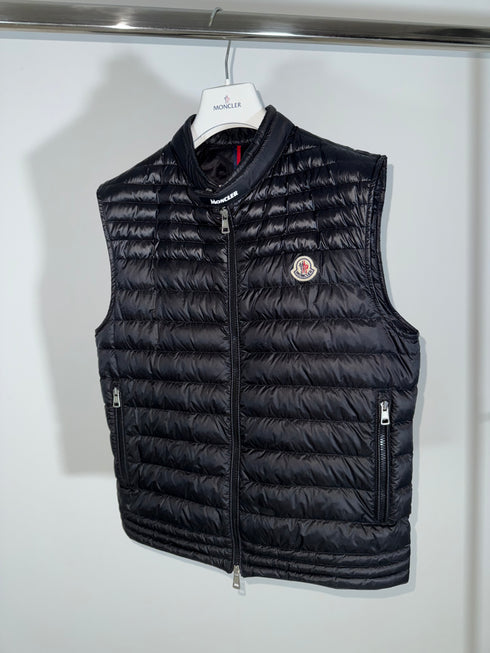 Moncler Gir Gilet Size 2 Black
