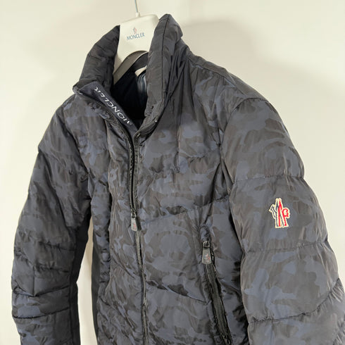 Moncler Grenoble Carrigvore Men’s Jacket - Size 2 (S) - Navy & Black Camo