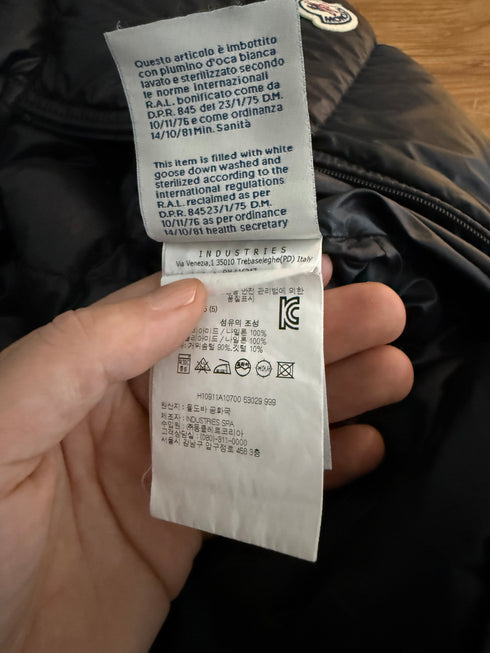 Moncler Gui Gilet Size 5 Black