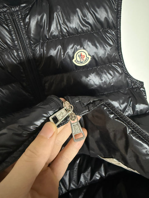 Moncler Gui Gilet Size 3 Black
