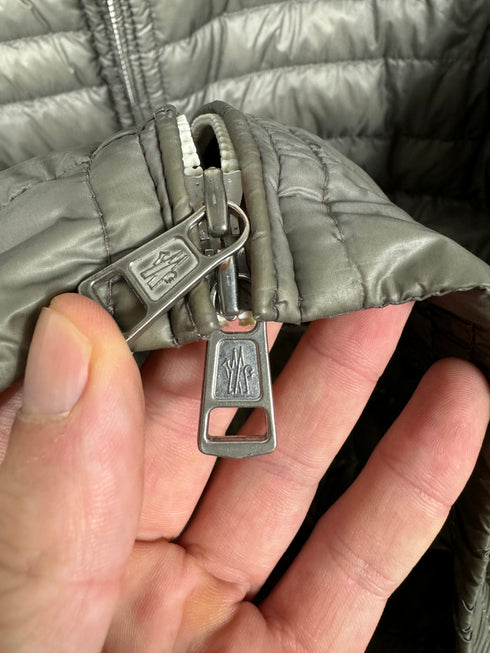 Moncler Garin Jacket size 3 grey