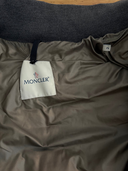Moncler Blais Jacket Size 2 Grey