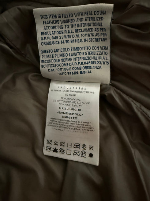Moncler Blais Jacket Size 2 Grey