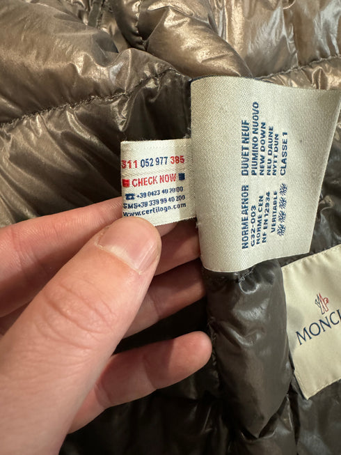 Moncler Acorus Jacket size 3 grey