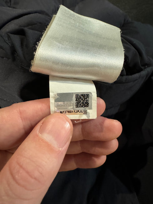 Moncler Loirac Jacket size 6 navy blue