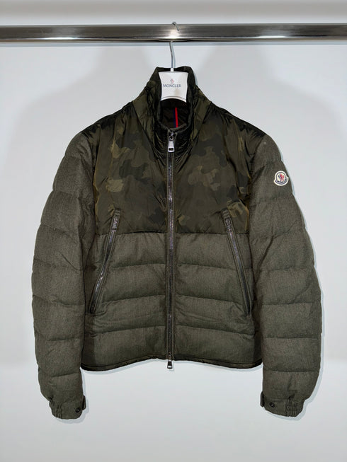 Moncler Dyens jacket size 2 green camo