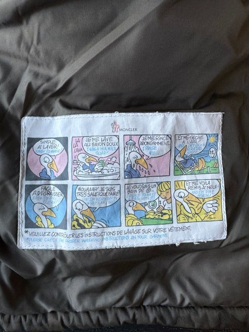 Moncler Dyens jacket size 2 green camo