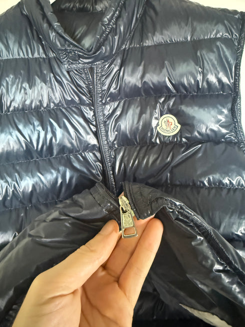 Moncler Gui Gilet Size 7 Navy Blue