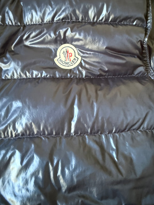 Moncler Gui Gilet Size 7 Navy Blue