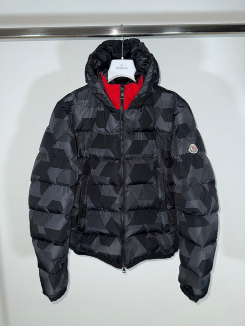 Moncler Clamart Jacket Size 3 Black/Grey