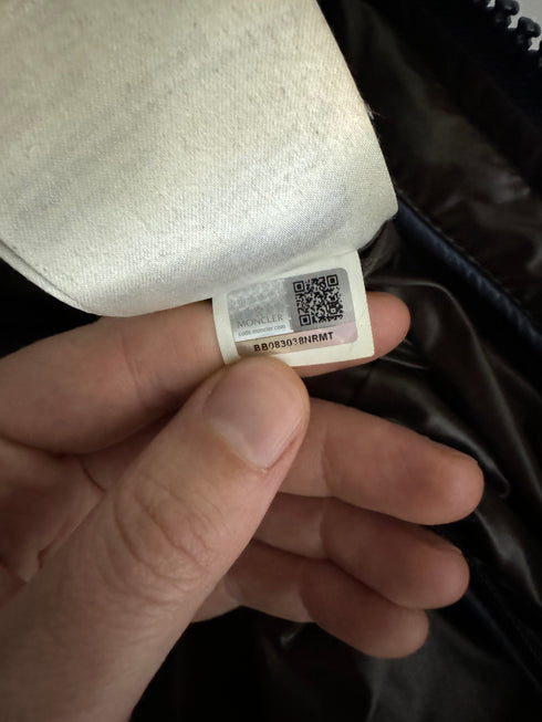 Moncler Aubert jacket size 1 navy blue