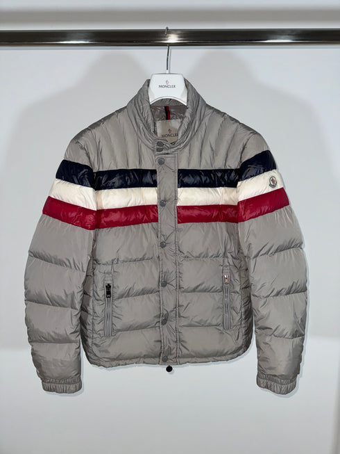 Moncler Menuire jacket size 4 grey