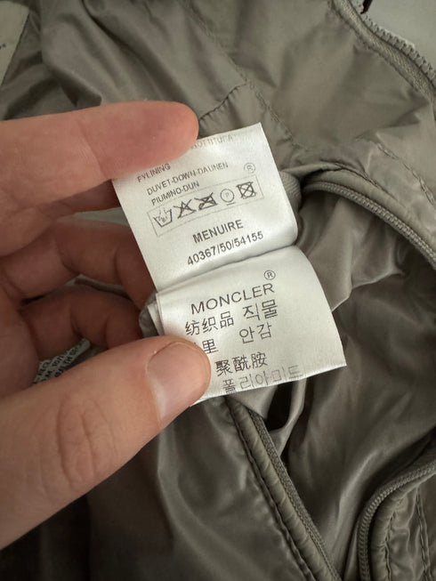 Moncler Menuire jacket size 4 grey