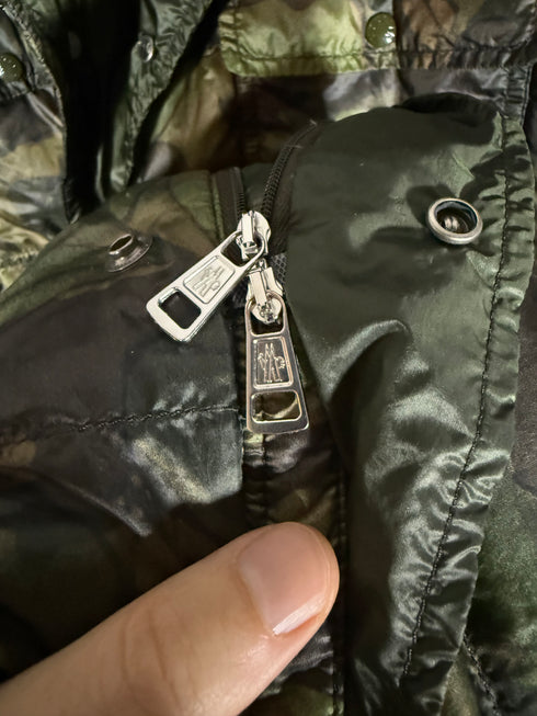 Moncler Robin Jacket Size 4 Camo Green