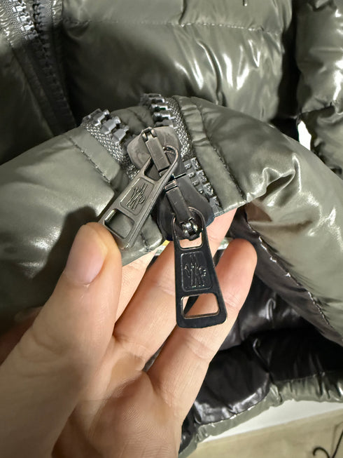 Moncler Aubert Jacket Size 2 Grey