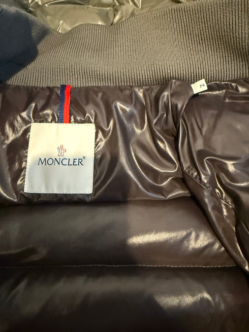 Moncler Aubert Jacket Size 2 Grey