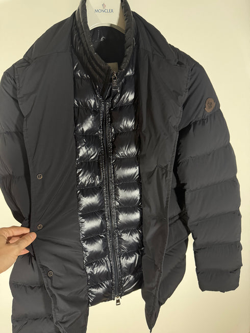 Moncler Rouillac Jacket Size 4 Navy Blue
