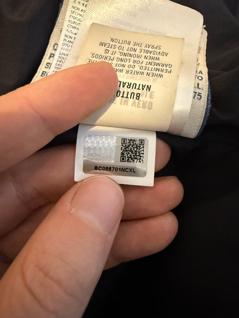 Moncler Rouillac Jacket Size 4 Navy Blue