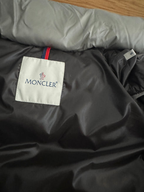Moncler Gilet Tib vest size 5 silver grey
