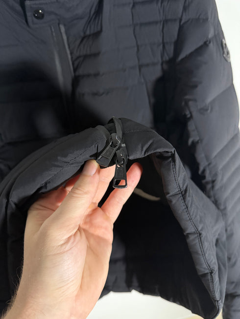 Moncler Pires Jacket Size 3 Black