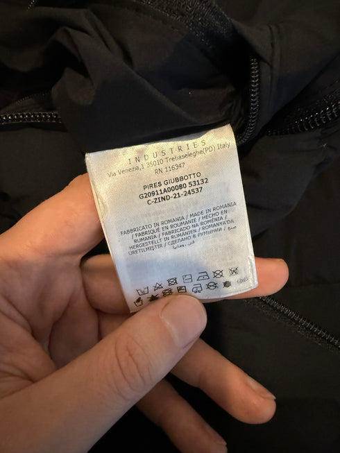 Moncler Pires Jacket Size 3 Black