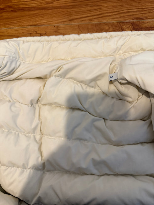 Moncler Yeres Jacket Size 3 Cream White