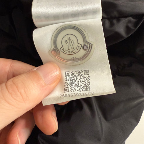 Moncler Servieres Men’s Jacket - Size 1 (S) - Black Ski Print