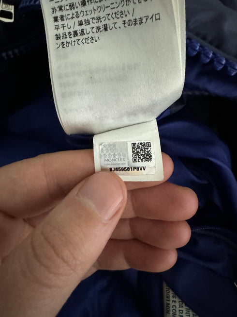 Moncler Thoule jacket size 4 navy blue