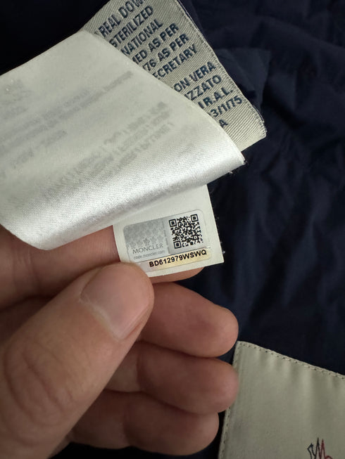 Moncler Jacket Acorus size 4 matte blue