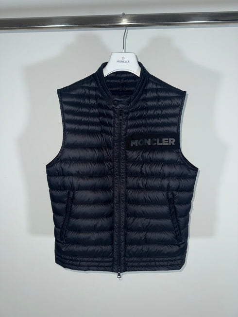 Moncler Roussilon Gilet Size 3 Black