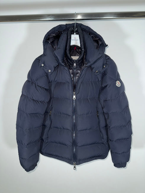 Moncler Brique Jacket Size 3 Navy Blue