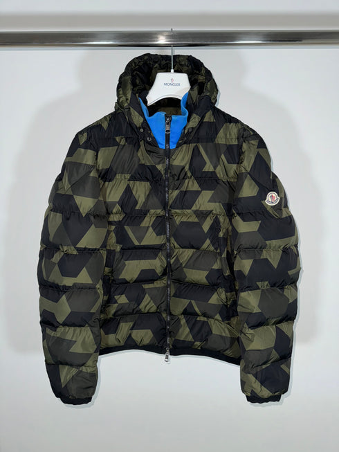 Moncler Clamart Jacket size 4 mosaic green
