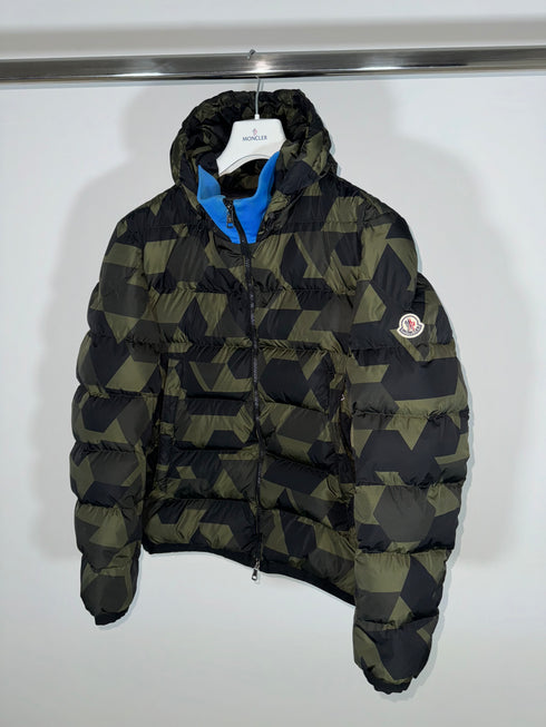 Moncler Clamart Jacket size 4 mosaic green