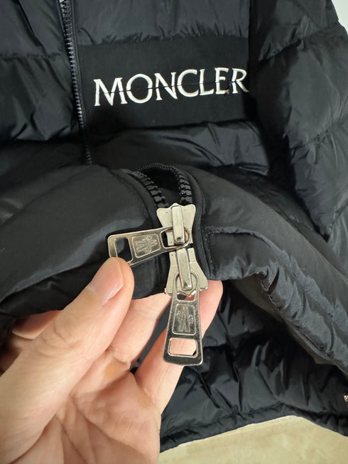 Moncler Aiton jacket size 2 black