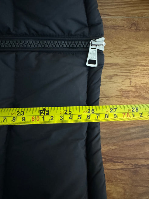 Moncler Aiton jacket size 2 black