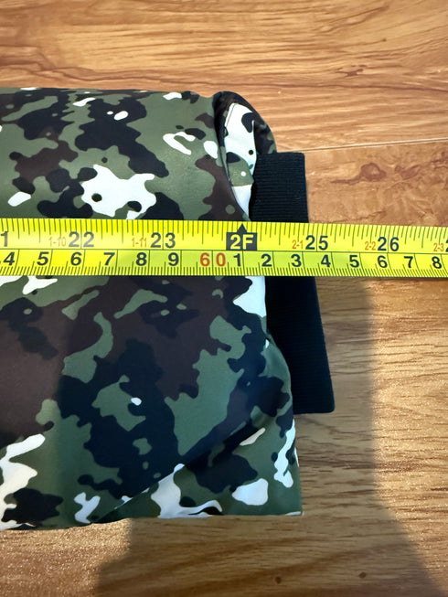Moncler Blanc Jacket Size 1 Green Camo