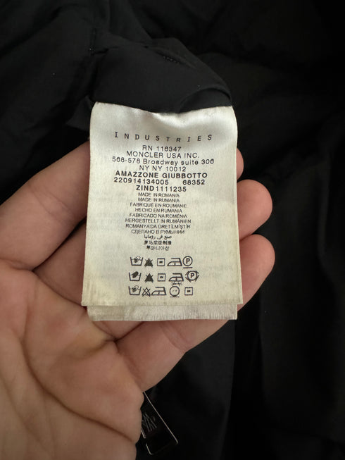 Moncler Amazzone Jacket size 5 black