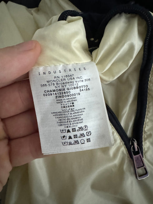 Moncler Chamonix Jacket size 3 navy blue
