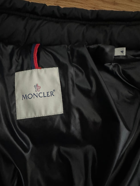Moncler Jacket Austin size 4 black