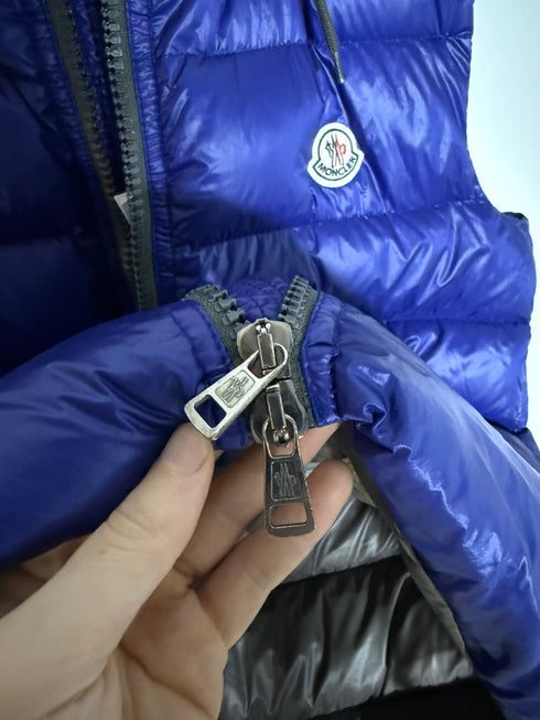 Moncler Bartholome Gilet Size 3 Electric Blue