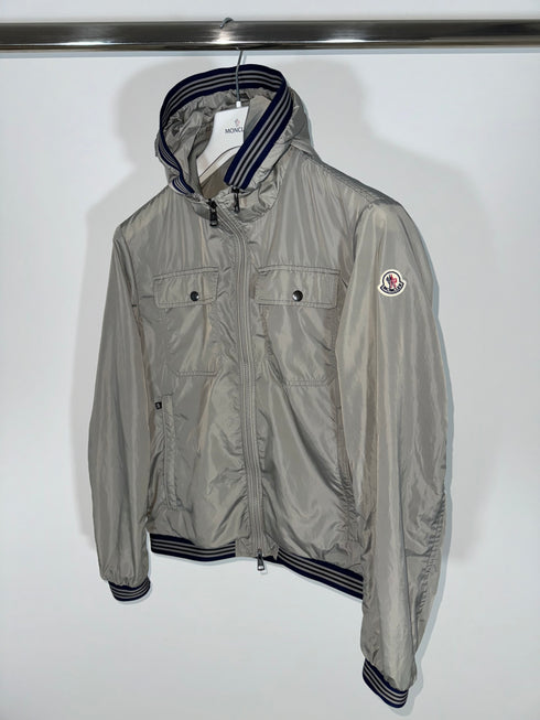 Moncler Jeanluc jacket size 2 grey