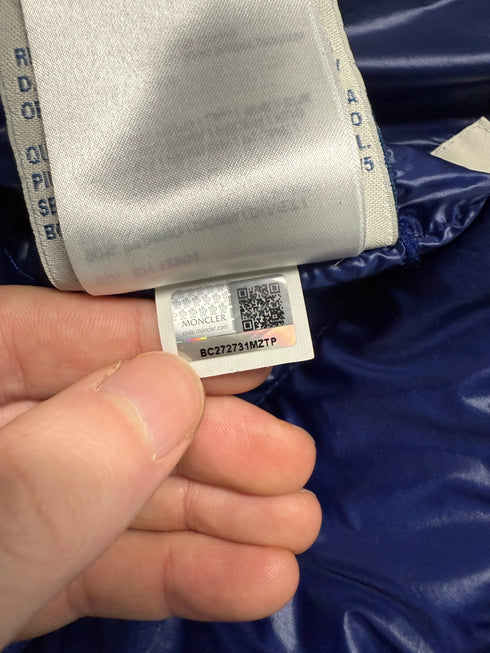 Moncler Acorus Jacket Size 2 Navy Blue