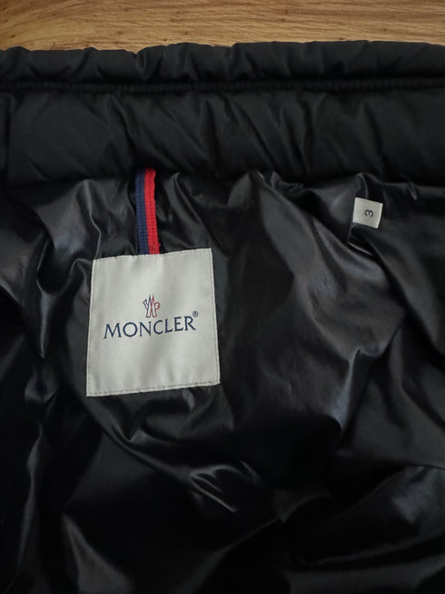 Moncler Austin Jacket Size 3 Black