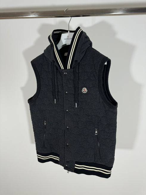 Moncler Maglia Hooded Gilet Size L (fits M) Dark Grey