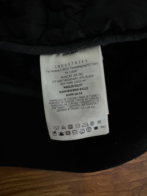 Moncler Maglia Hooded Gilet Size L (fits M) Dark Grey