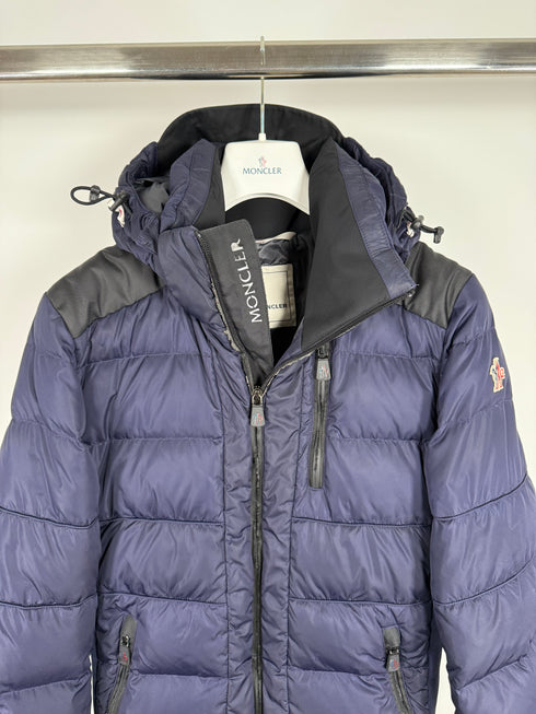 Moncler Soulare Jacket Size 3 Navy Blue